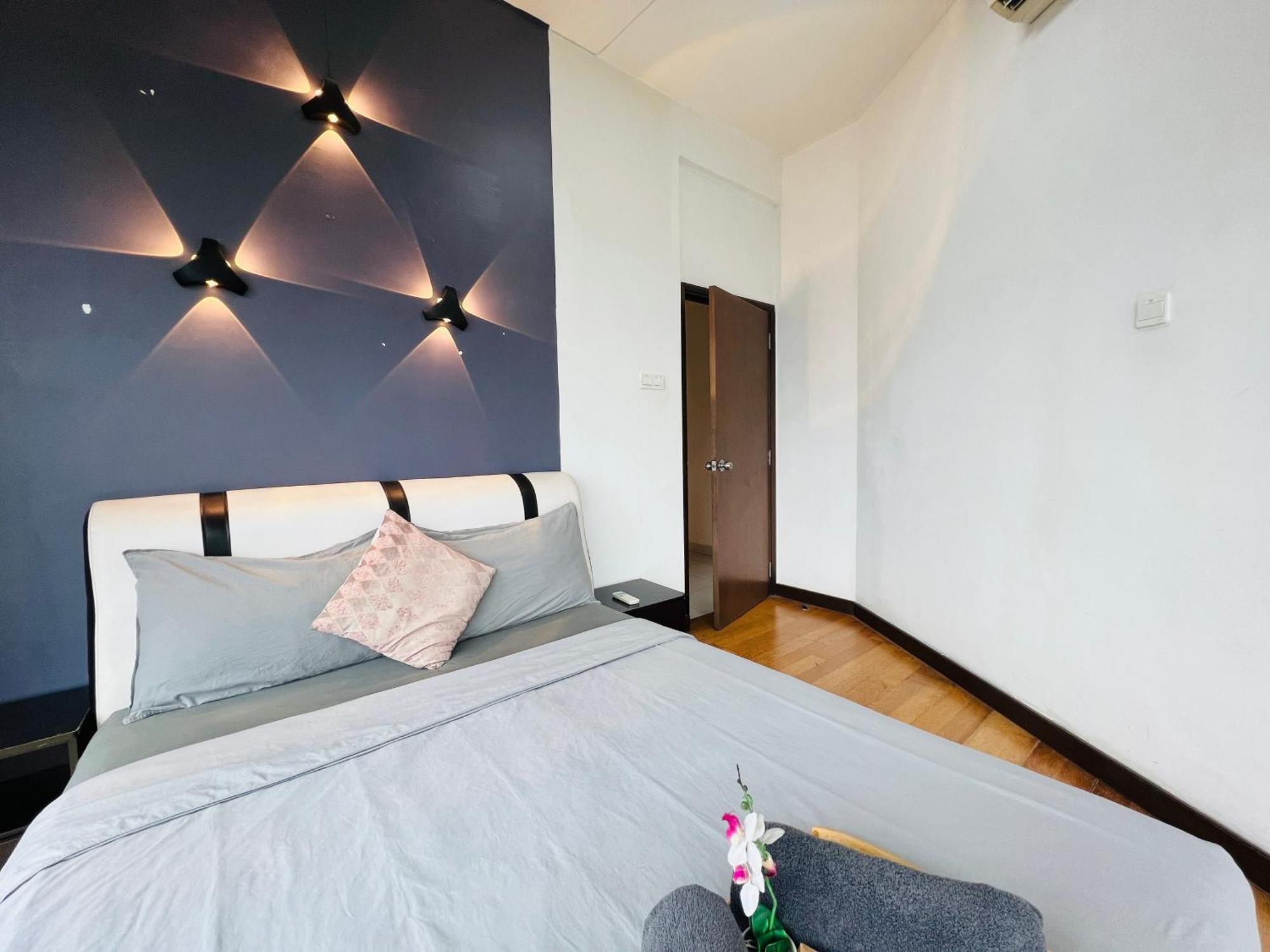 Regalia Residence And Suites By Awesomestay Kuala Lumpur Exterior photo